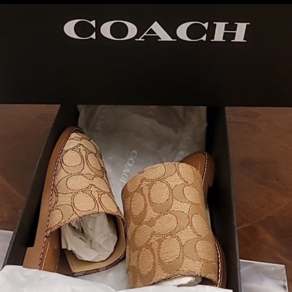 Coach Beige/Tan Hazel Sandal In Signature Jacquard NIB - Picture 4 of 6